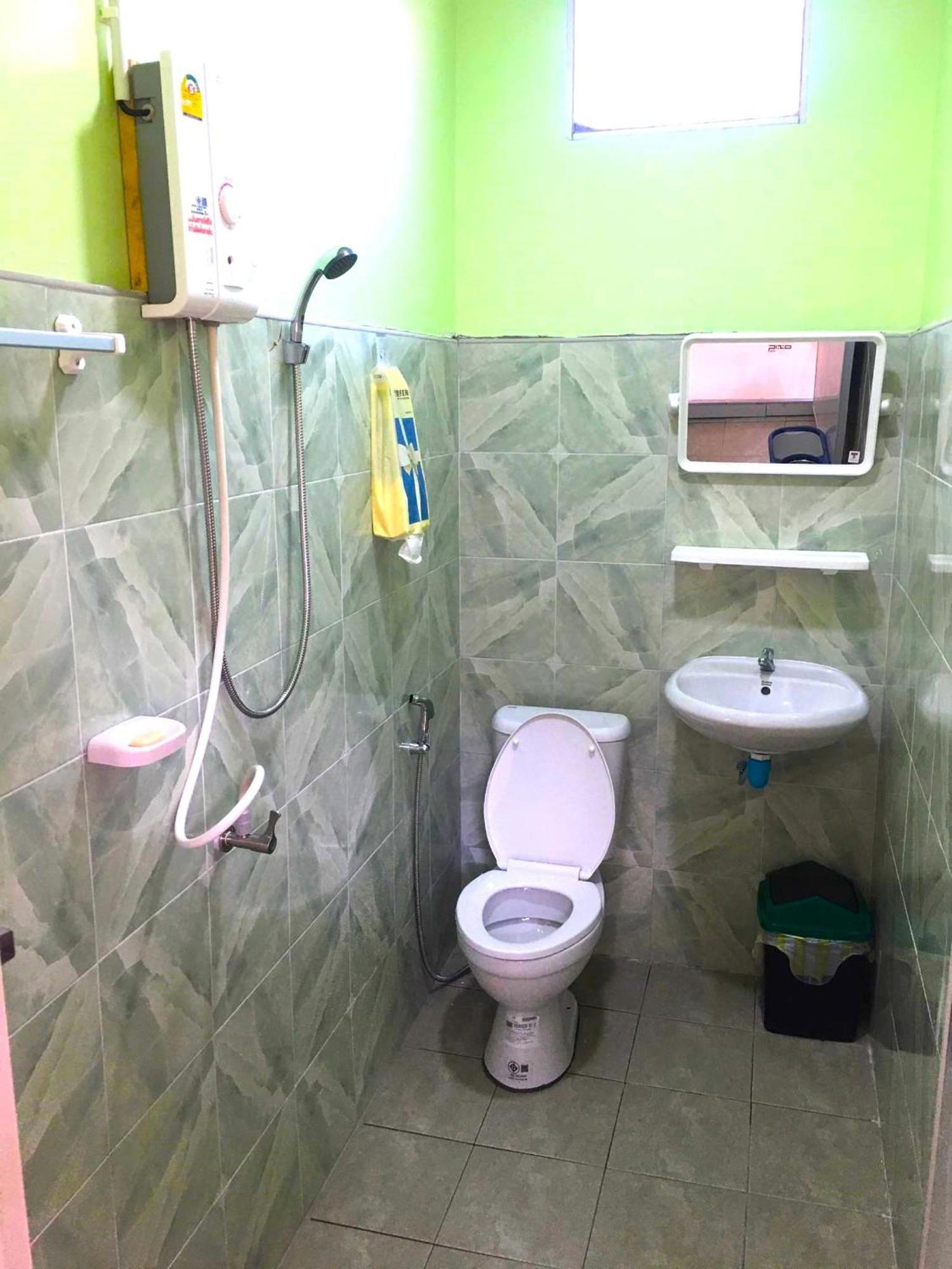 באן תאי World Citizen Guesthouse מראה חיצוני תמונה